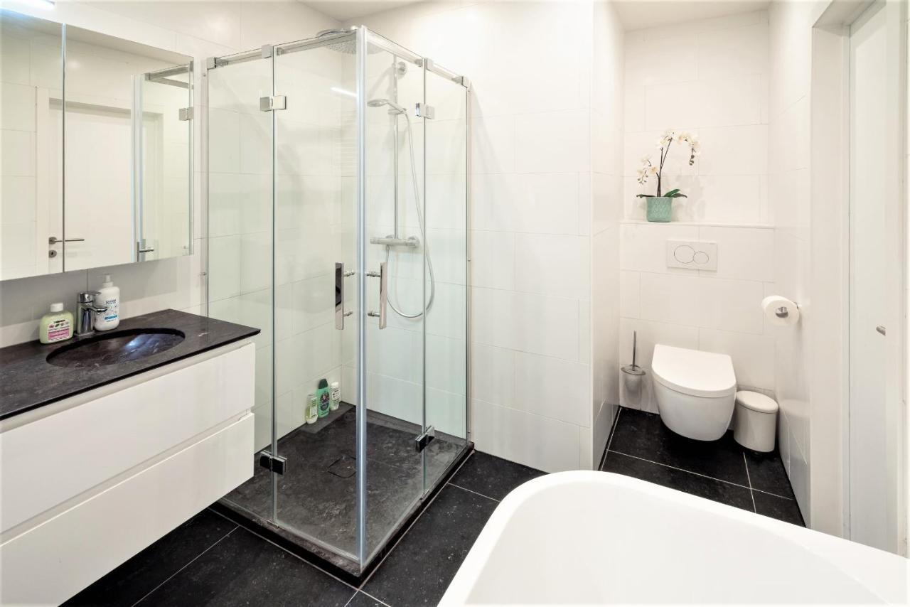 The Central Square Residence Antwerpen Bagian luar foto