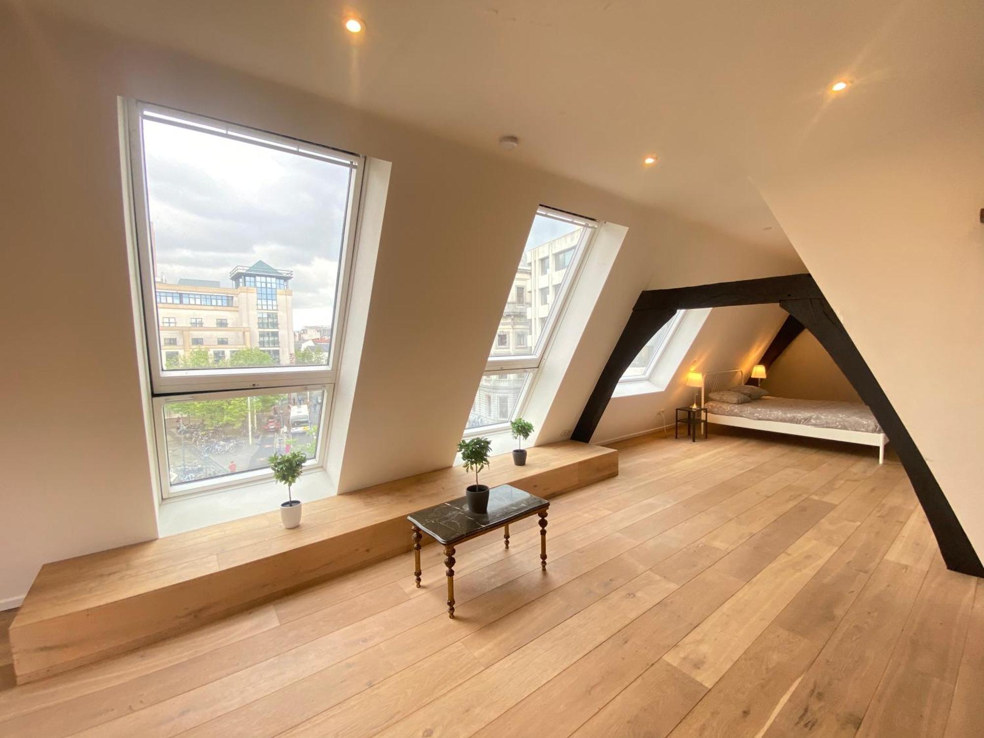 The Central Square Residence Antwerpen Bagian luar foto