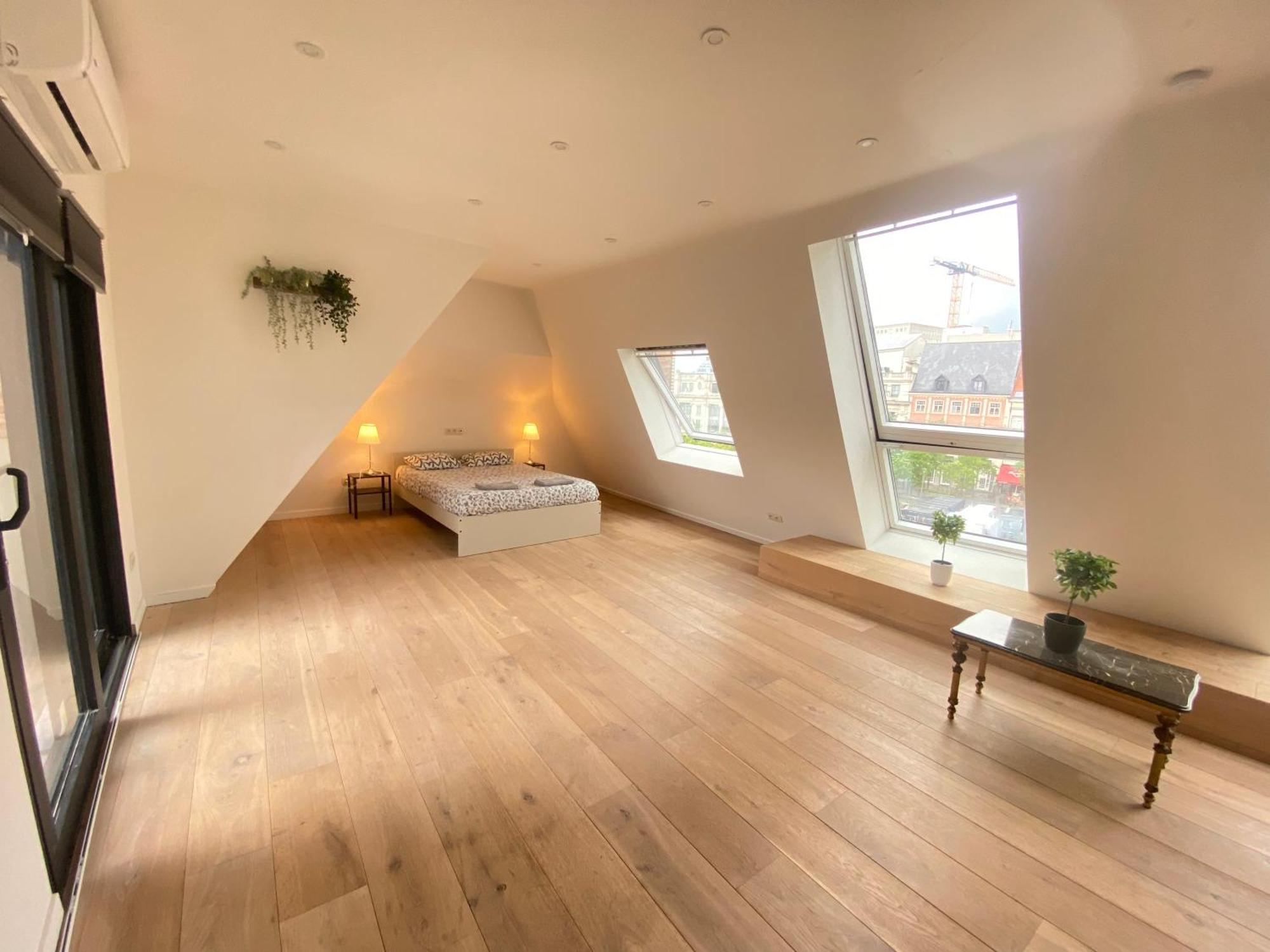 The Central Square Residence Antwerpen Bagian luar foto