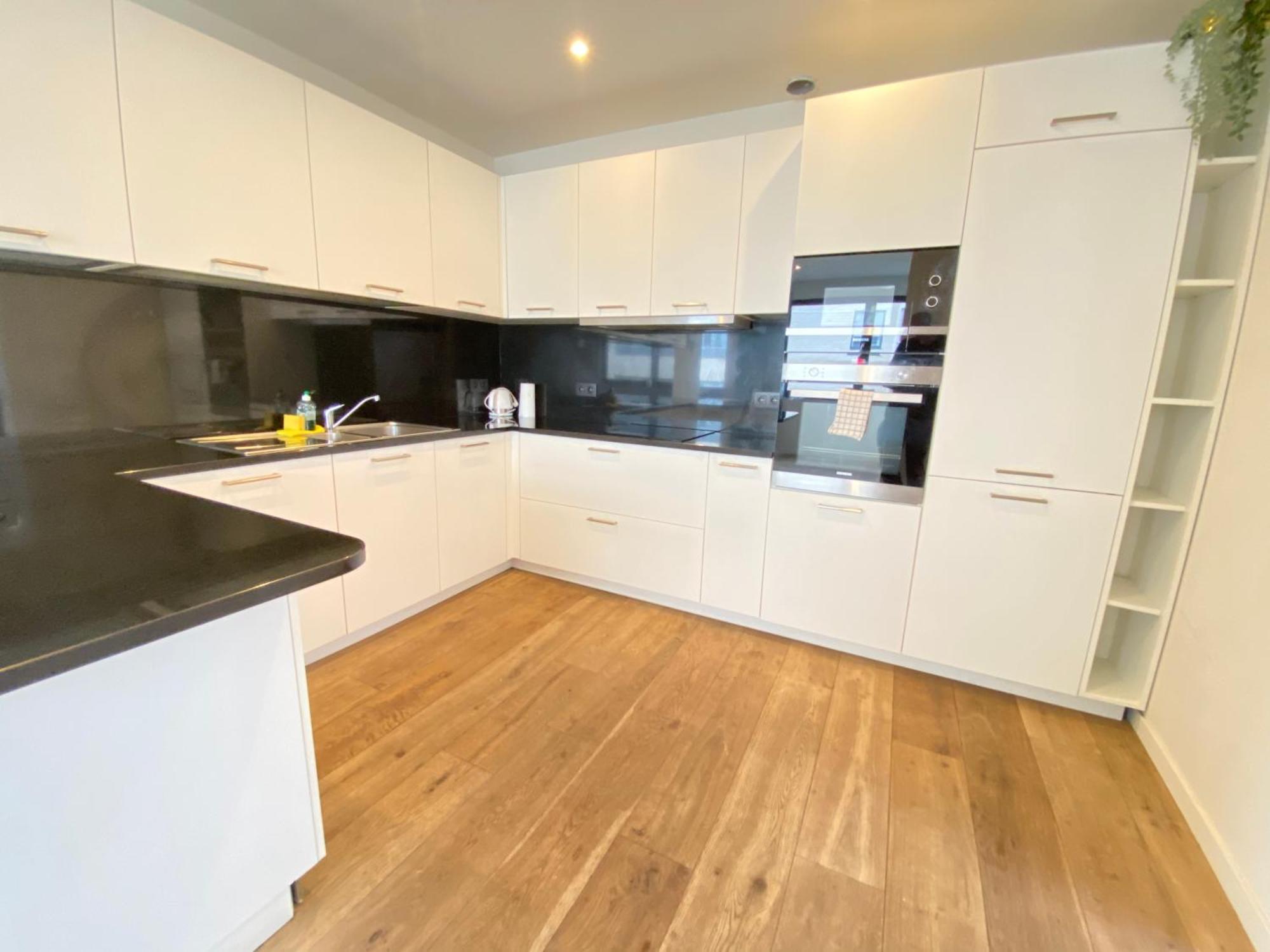 The Central Square Residence Antwerpen Bagian luar foto